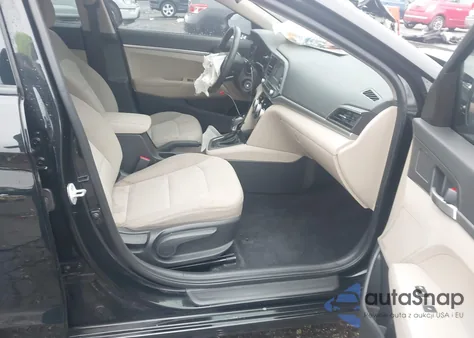 2019 Hyundai Elantra Se z USA, uszkodzony, nr VIN 5NPD74LF4KH433637
